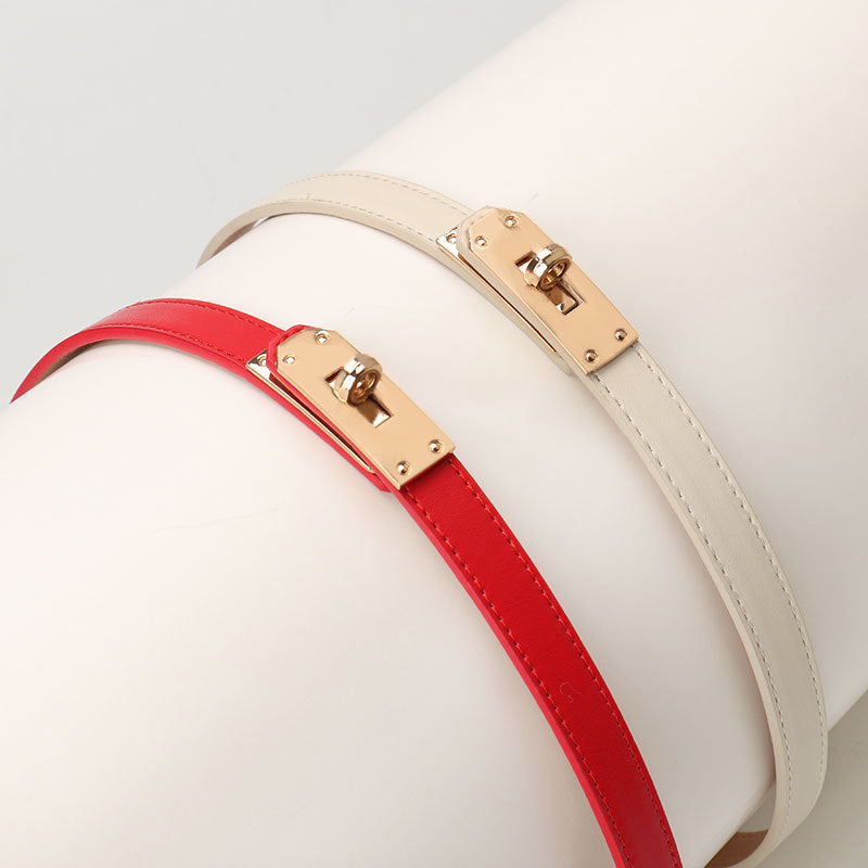 Adjustable women's belt